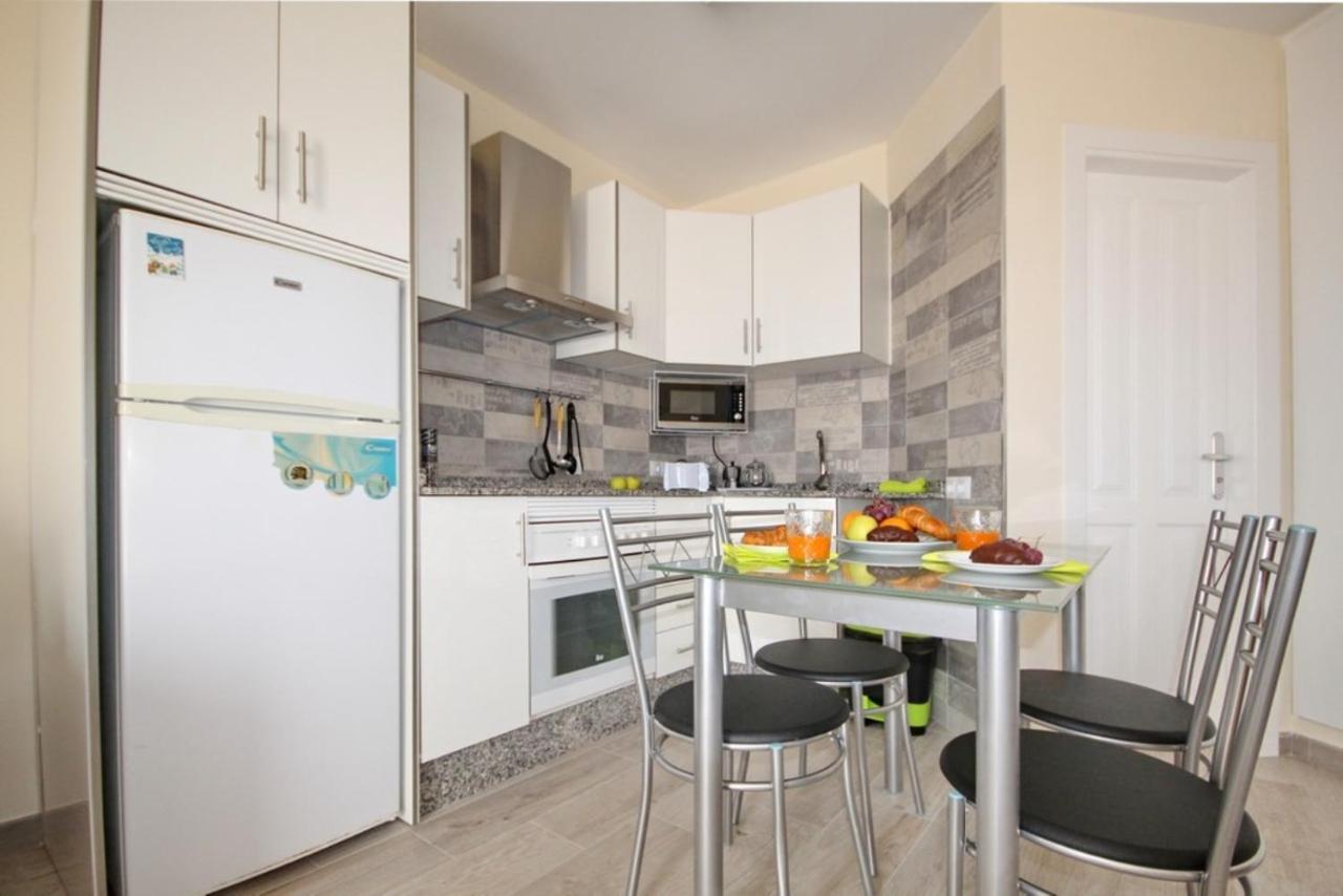 Apartment With Terrace On The Seafront In Playa Fanabe Costa Adeje  Kültér fotó